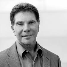 Chân dung Robert B. Cialdini – tác giả sách tâm lý thuyết phục